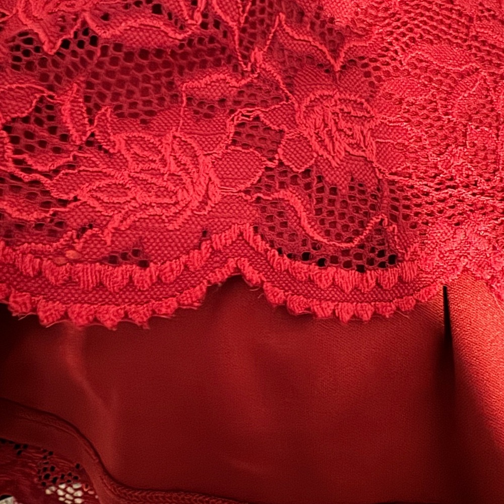 Maurice’s Red Wine lace long sleeve sheer arm peplum top plus 2x - Picture 7 of 7